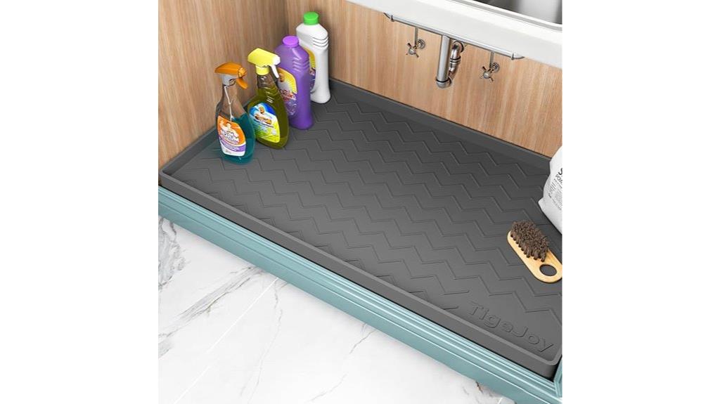 kitchen cabinet under mat